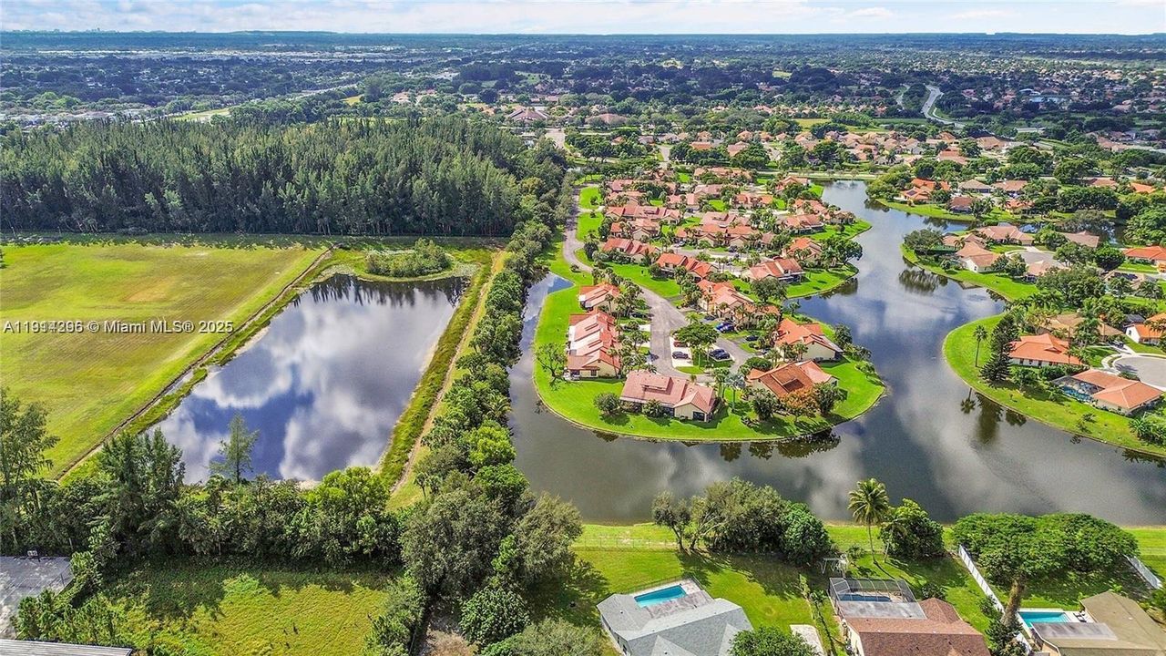 For Rent: $2,850 (2 beds, 2 baths, 1109 Square Feet)