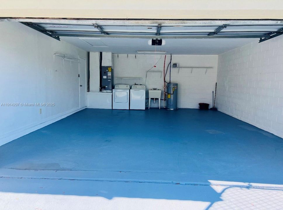 待售: $245,000 (3 贝兹, 2 浴室, 0 平方英尺)