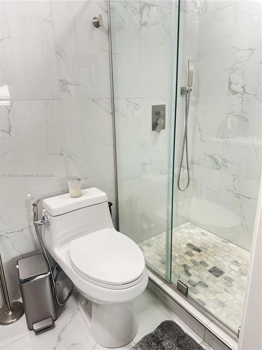 合同活跃: $4,000 (3 贝兹, 2 浴室, 1522 平方英尺)