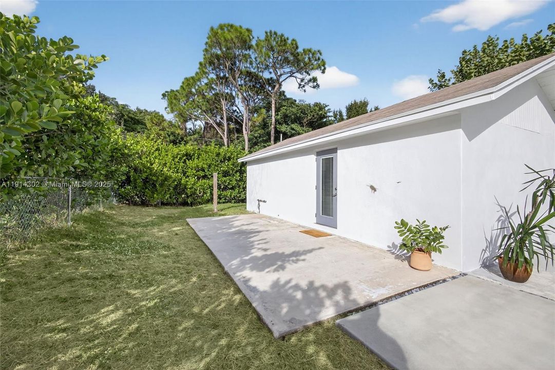 For Rent: $4,000 (1 beds, 1 baths, 480 Square Feet)