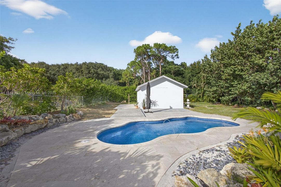 For Rent: $4,000 (1 beds, 1 baths, 480 Square Feet)