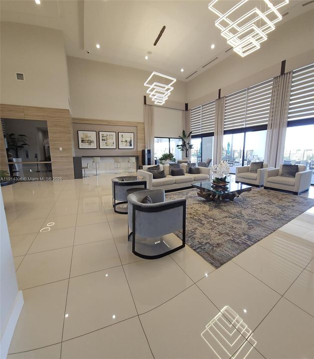 Club House, area computer/visitor