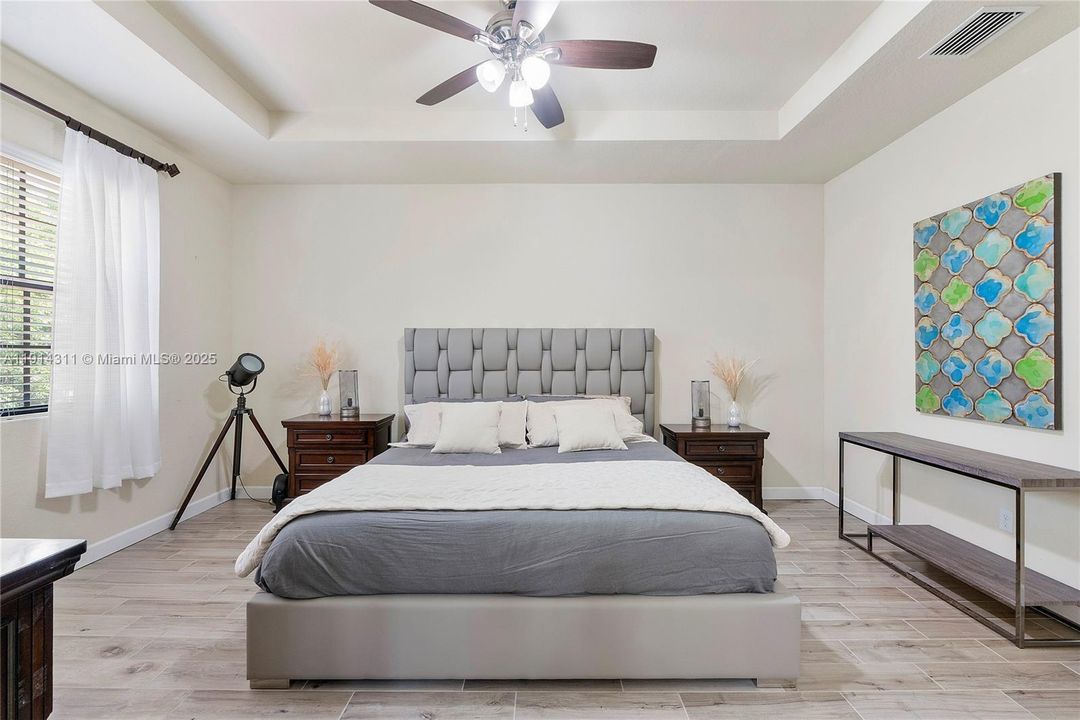 В аренду: $3,400 (3 спален, 2 ванн, 1983 Квадратных фут)