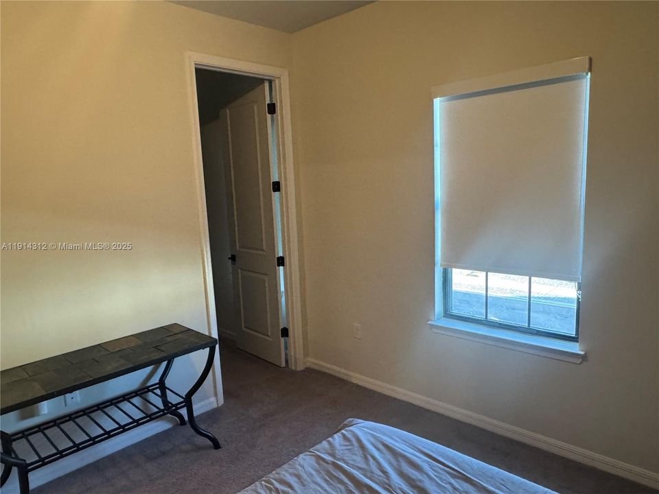 На продажу: $685,000 (3 спален, 2 ванн, 1966 Квадратных фут)