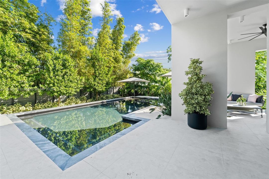 For Sale: $4,150,000 (4 beds, 5 baths, 3550 Square Feet)