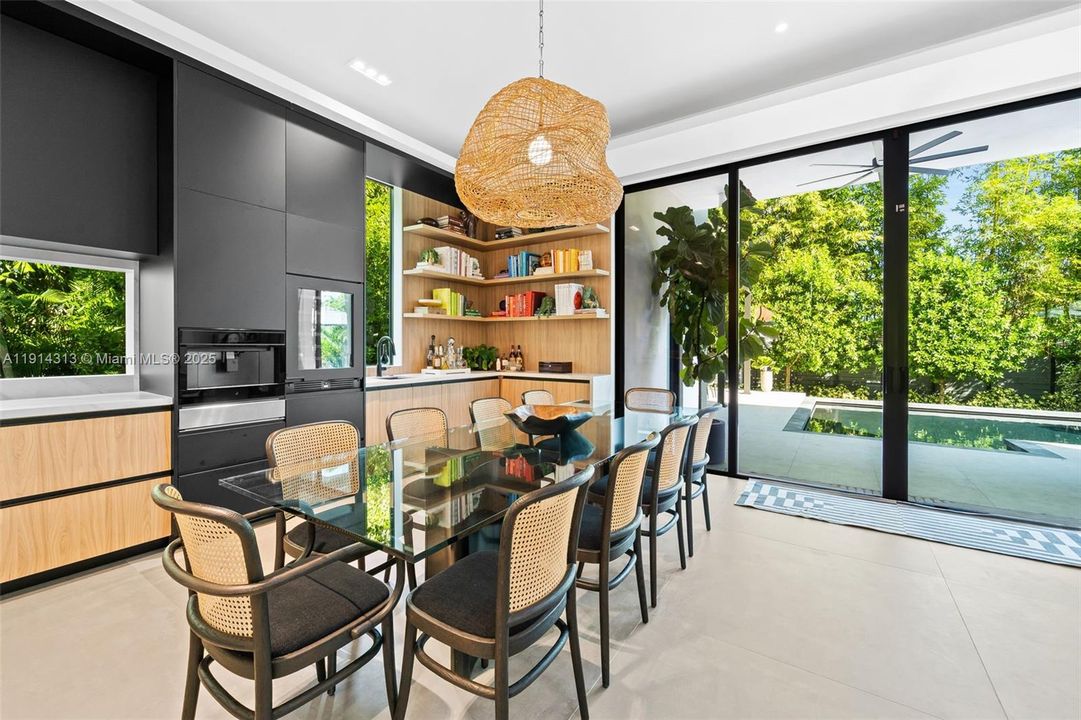 For Sale: $4,150,000 (4 beds, 5 baths, 3550 Square Feet)