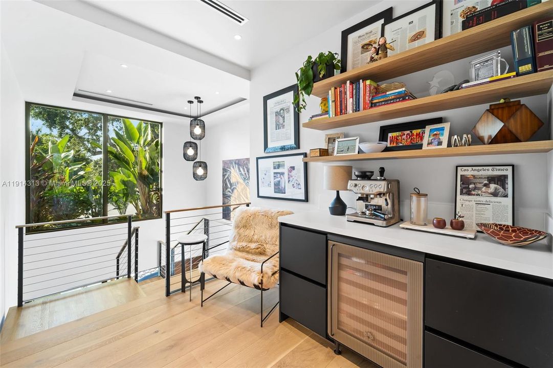 For Sale: $4,150,000 (4 beds, 5 baths, 3550 Square Feet)