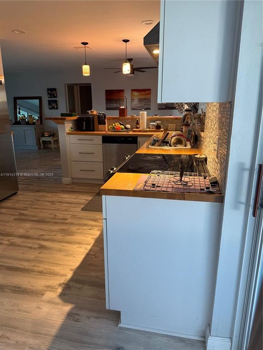 待售: $499,000 (2 贝兹, 2 浴室, 1238 平方英尺)