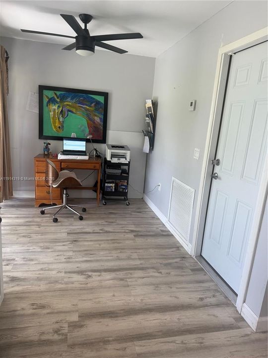 待售: $499,000 (2 贝兹, 2 浴室, 1238 平方英尺)