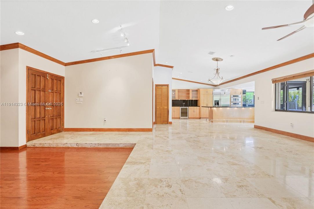 For Rent: $6,000 (4 beds, 2 baths, 2056 Square Feet)