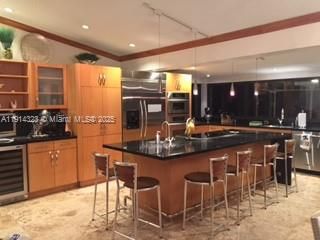 For Rent: $6,000 (4 beds, 2 baths, 2056 Square Feet)