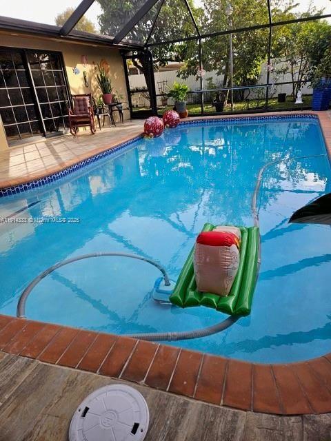 For Sale: $785,000 (3 beds, 2 baths, 1543 Square Feet)