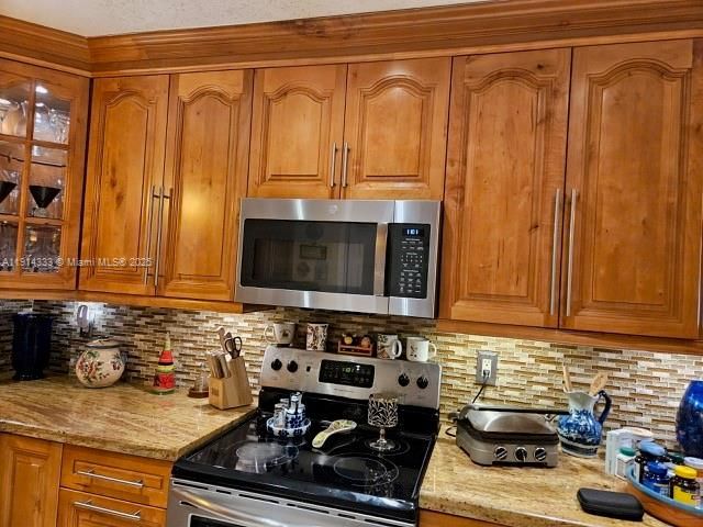 For Sale: $785,000 (3 beds, 2 baths, 1543 Square Feet)