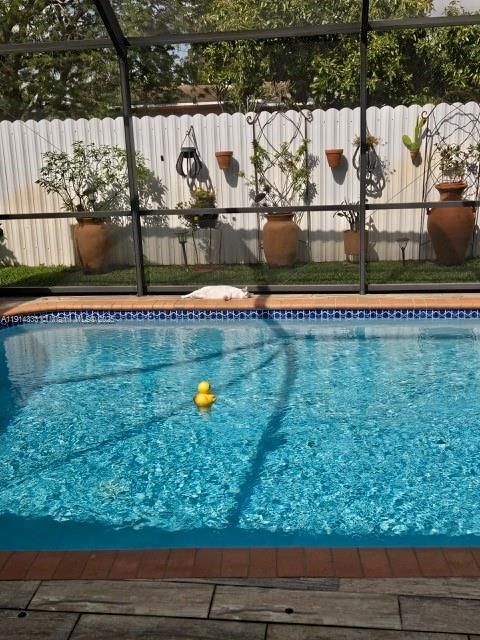 For Sale: $785,000 (3 beds, 2 baths, 1543 Square Feet)