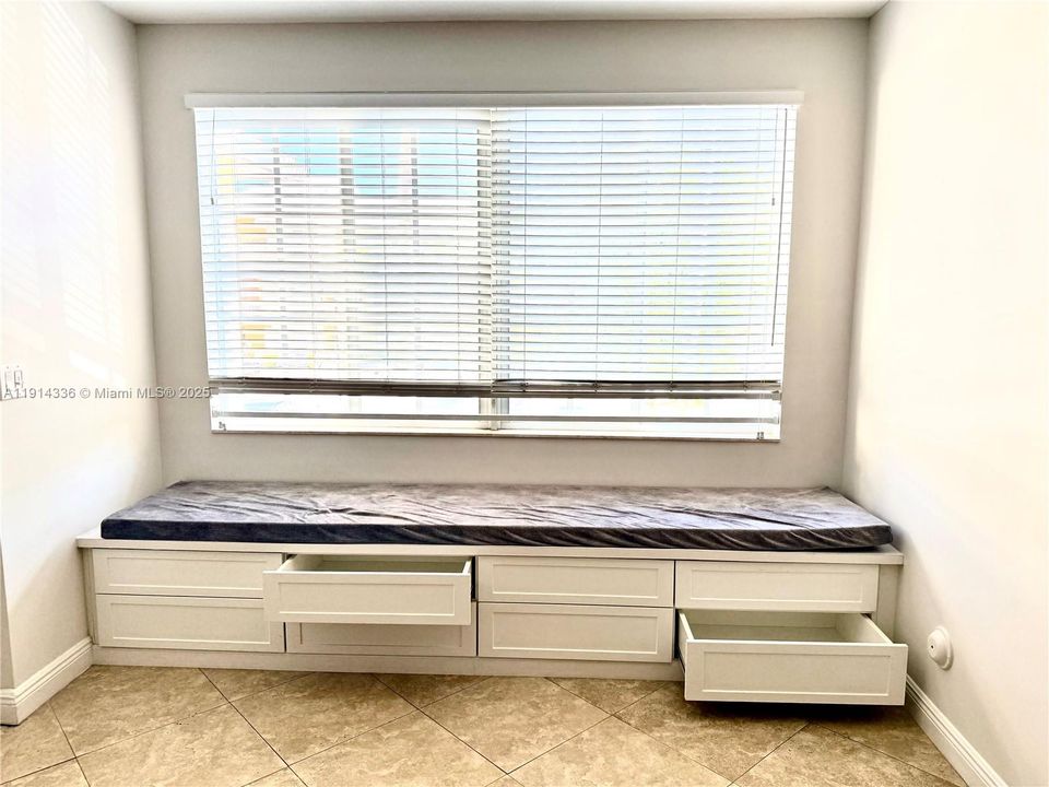 Window Seat and Custom Storage in Dining Room