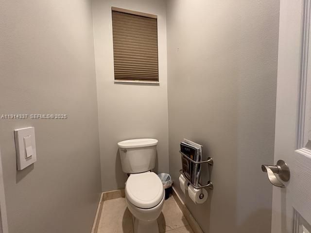 For Sale: $1,100,000 (3 beds, 3 baths, 2036 Square Feet)