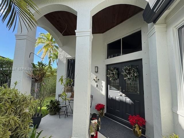 For Sale: $1,100,000 (3 beds, 3 baths, 2036 Square Feet)