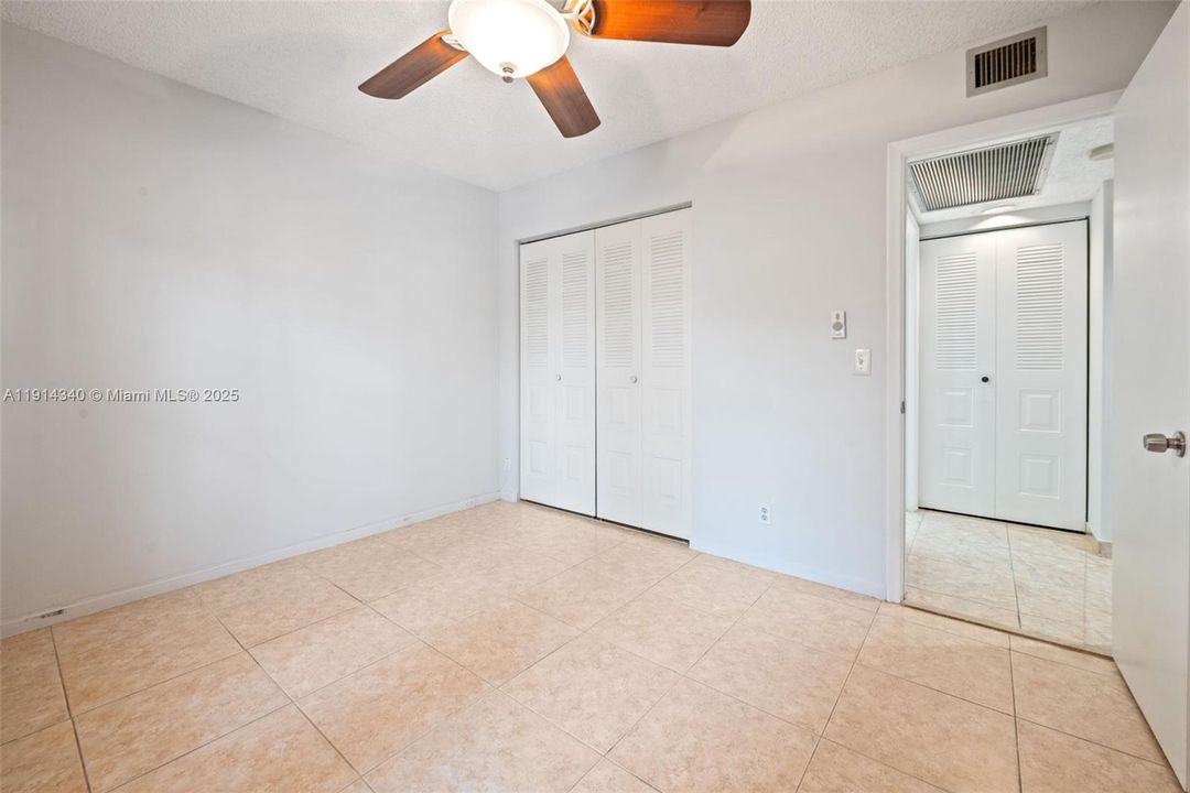 For Rent: $2,300 (2 beds, 2 baths, 1192 Square Feet)