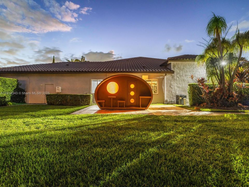 待售: $2,500,000 (5 贝兹, 4 浴室, 4130 平方英尺)