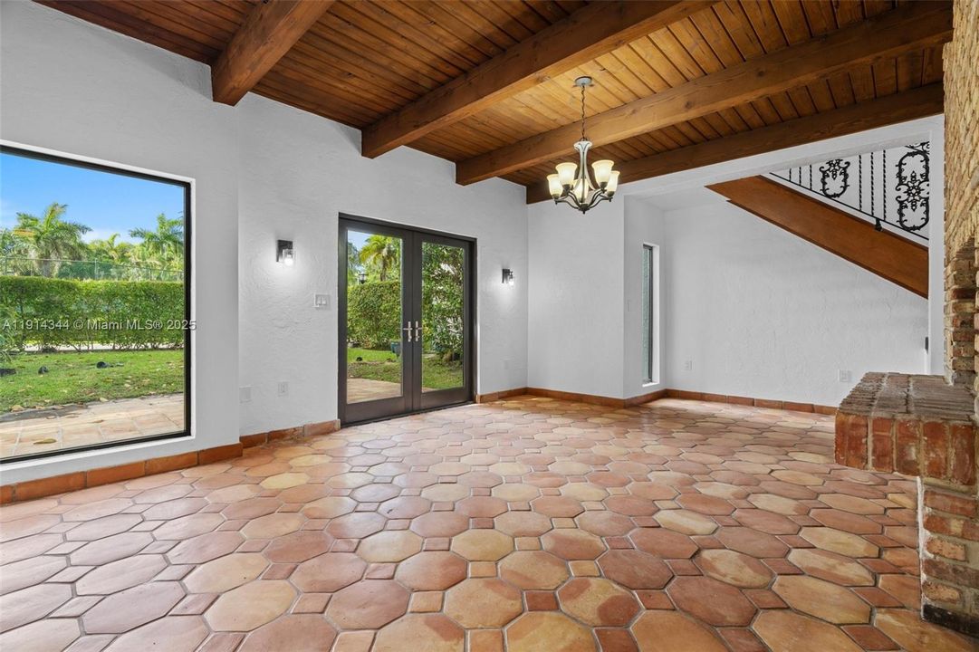 En Venta: $2,360,000 (4 camas, 5 baños, 4130 Pies cuadrados)