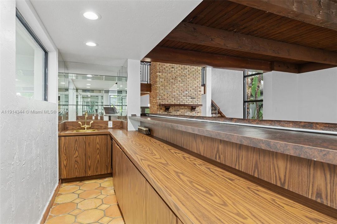 En Venta: $2,360,000 (4 camas, 5 baños, 4130 Pies cuadrados)