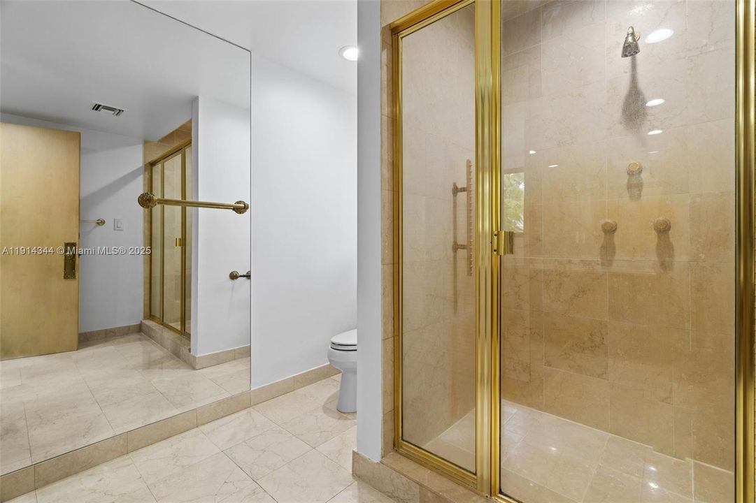 En Venta: $2,360,000 (4 camas, 5 baños, 4130 Pies cuadrados)