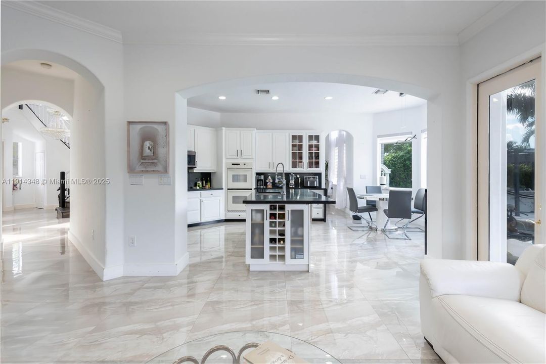 En Renta: $7,000 (4 camas, 3 baños, 2963 Pies cuadrados)