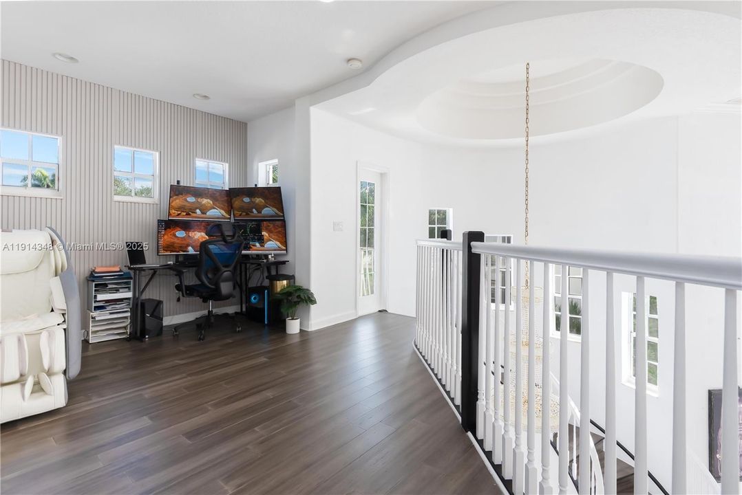 En Renta: $7,000 (4 camas, 3 baños, 2963 Pies cuadrados)