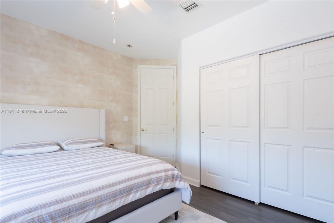 En Renta: $7,000 (4 camas, 3 baños, 2963 Pies cuadrados)