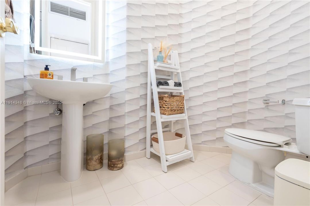 En Renta: $7,000 (4 camas, 3 baños, 2963 Pies cuadrados)