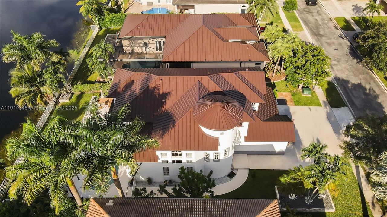 En Renta: $7,000 (4 camas, 3 baños, 2963 Pies cuadrados)