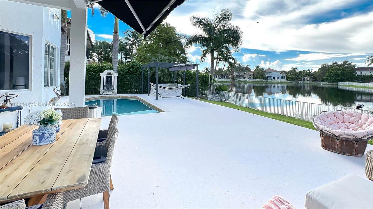 En Renta: $7,000 (4 camas, 3 baños, 2963 Pies cuadrados)