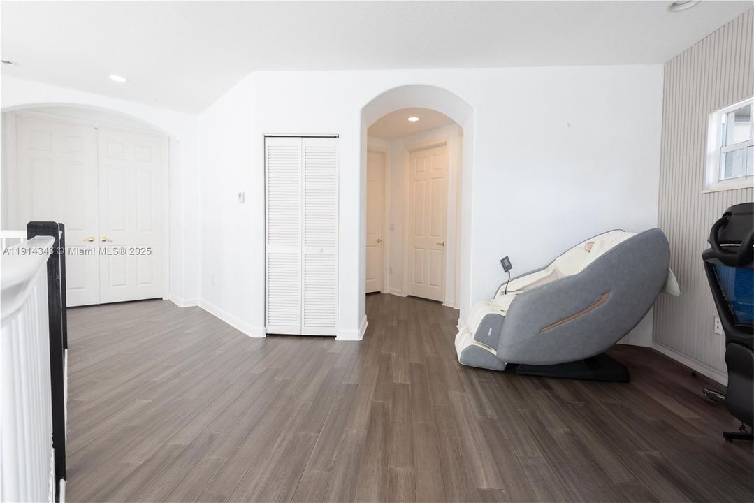 En Renta: $7,000 (4 camas, 3 baños, 2963 Pies cuadrados)