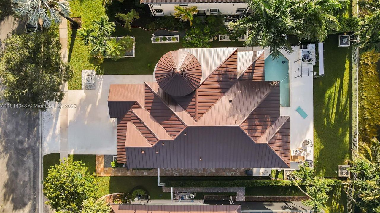 En Renta: $7,000 (4 camas, 3 baños, 2963 Pies cuadrados)