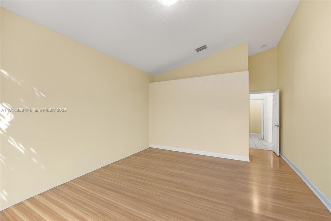 En Venta: $760,000 (3 camas, 2 baños, 1595 Pies cuadrados)