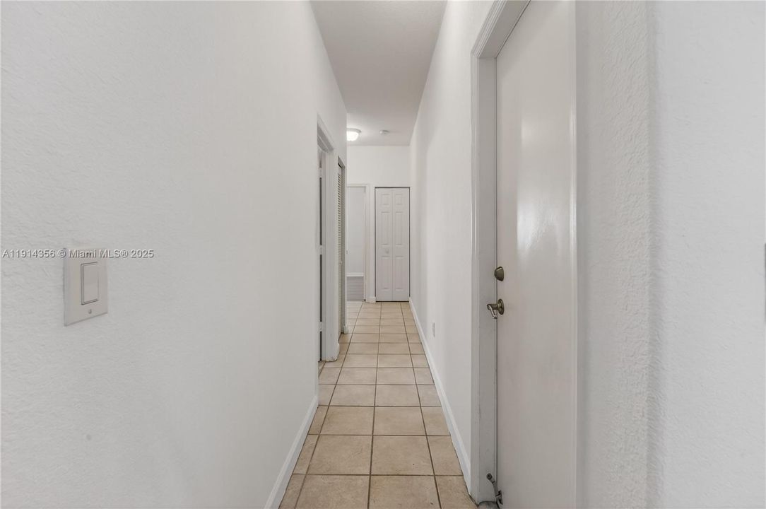 En Venta: $760,000 (3 camas, 2 baños, 1595 Pies cuadrados)