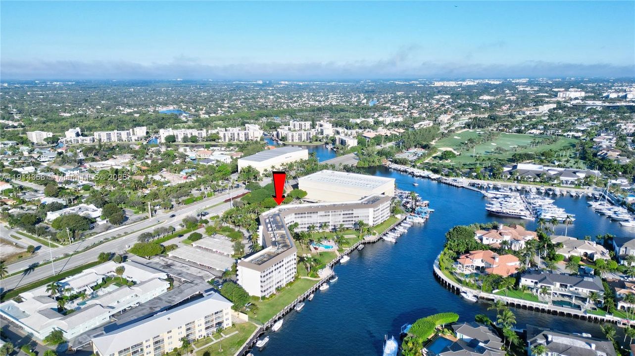 For Sale: $495,000 (2 beds, 2 baths, 1002 Square Feet)