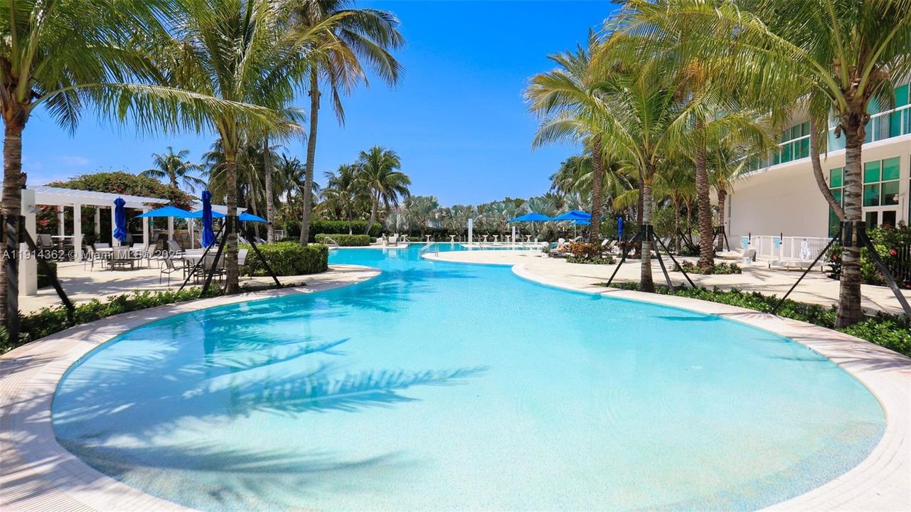 For Sale: $1,060,000 (2 beds, 2 baths, 1815 Square Feet)