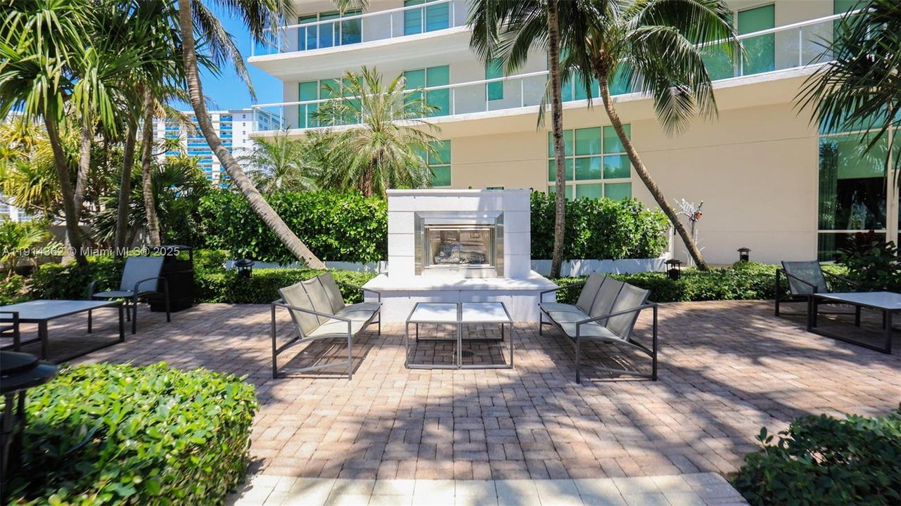 Fireplace Casual Conversation Area