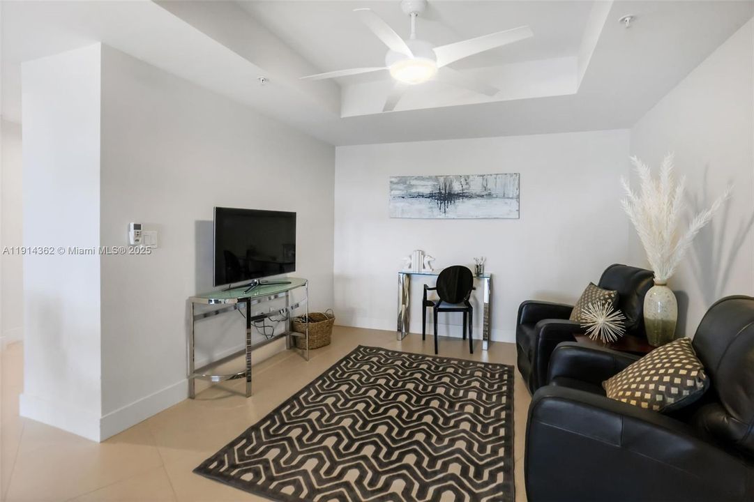 For Sale: $1,060,000 (2 beds, 2 baths, 1815 Square Feet)