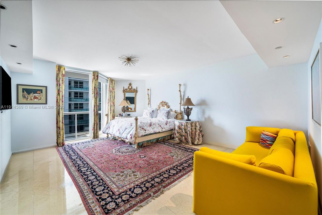 For Sale: $4,250,000 (3 beds, 3 baths, 2790 Square Feet)