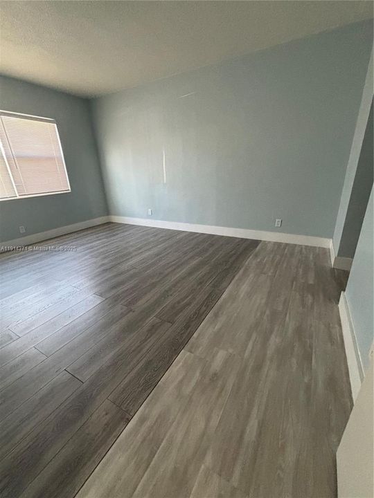 出租: $1,600 (1 贝兹, 1 浴室, 650 平方英尺)