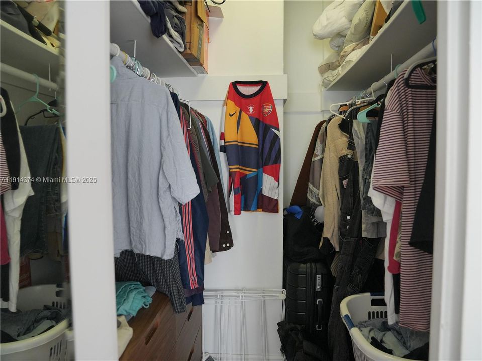 Под контрактом: $3,000 (2 спален, 2 ванн, 1104 Квадратных фут)