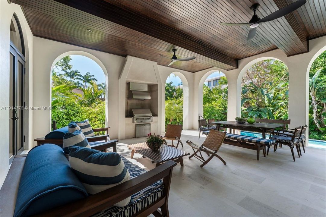 For Sale: $8,925,000 (6 beds, 6 baths, 5275 Square Feet)