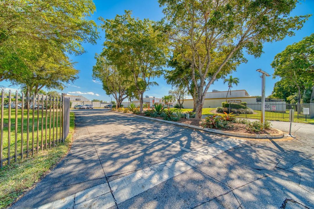 На продажу: $470,000 (2 спален, 2 ванн, 1458 Квадратных фут)