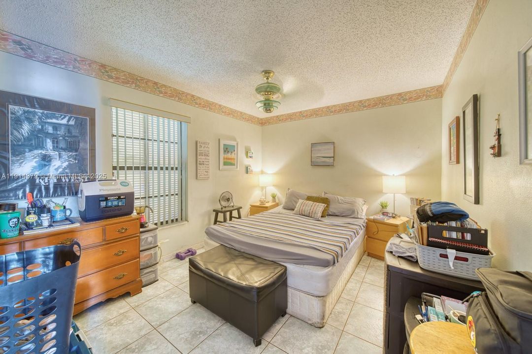 На продажу: $470,000 (2 спален, 2 ванн, 1458 Квадратных фут)