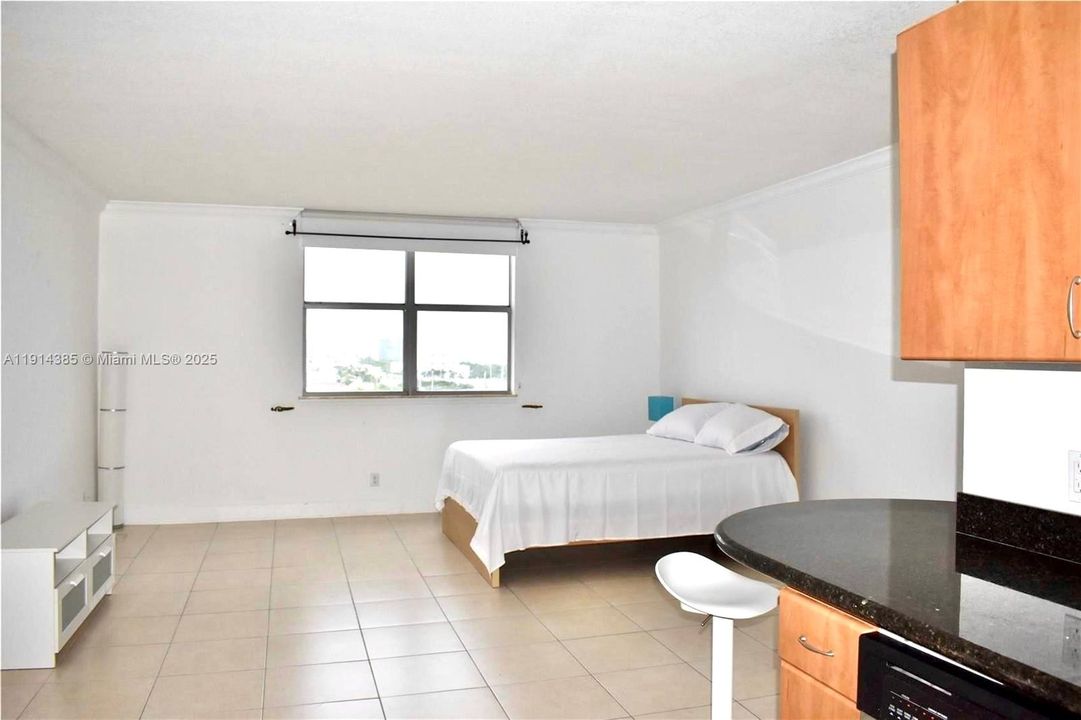 En Venta: $220,000 (0 camas, 1 baños, 594 Pies cuadrados)