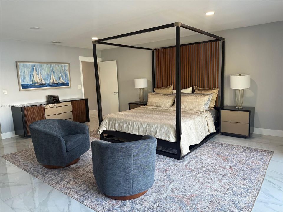 For Rent: $15,000 (5 beds, 4 baths, 4084 Square Feet)