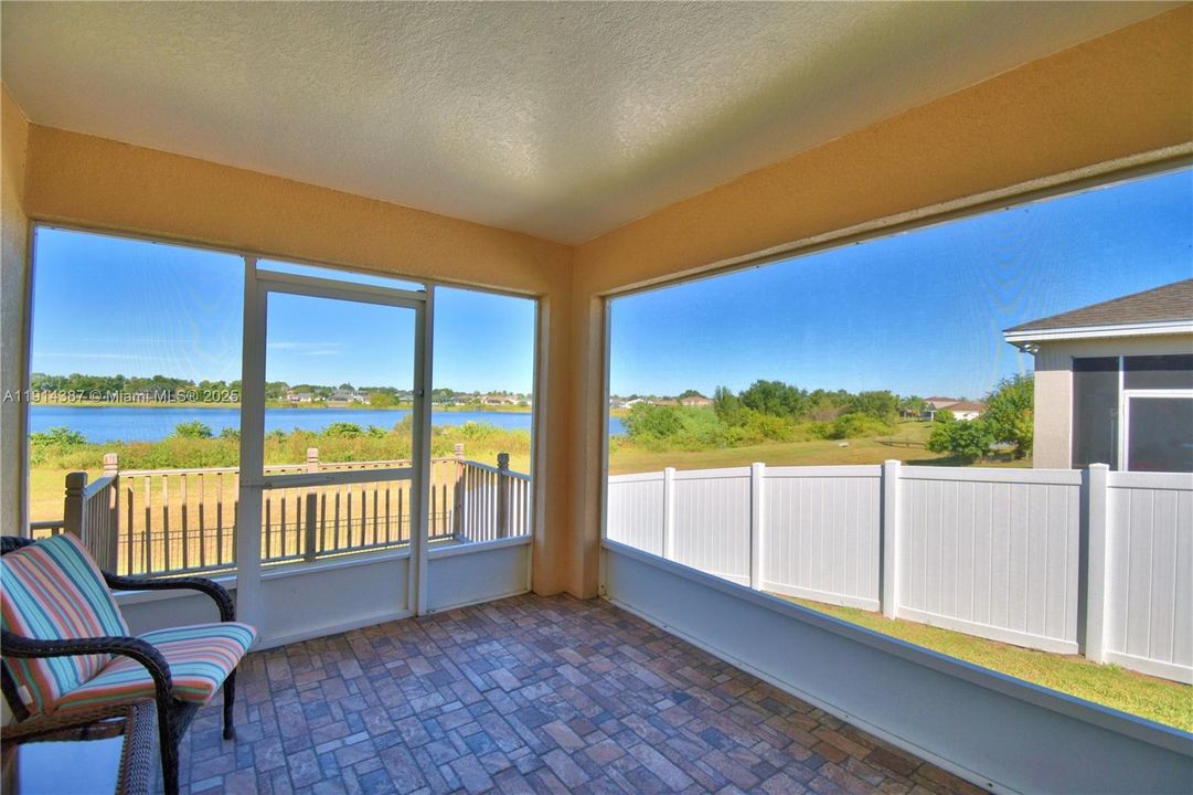 待售: $389,000 (4 贝兹, 2 浴室, 1749 平方英尺)