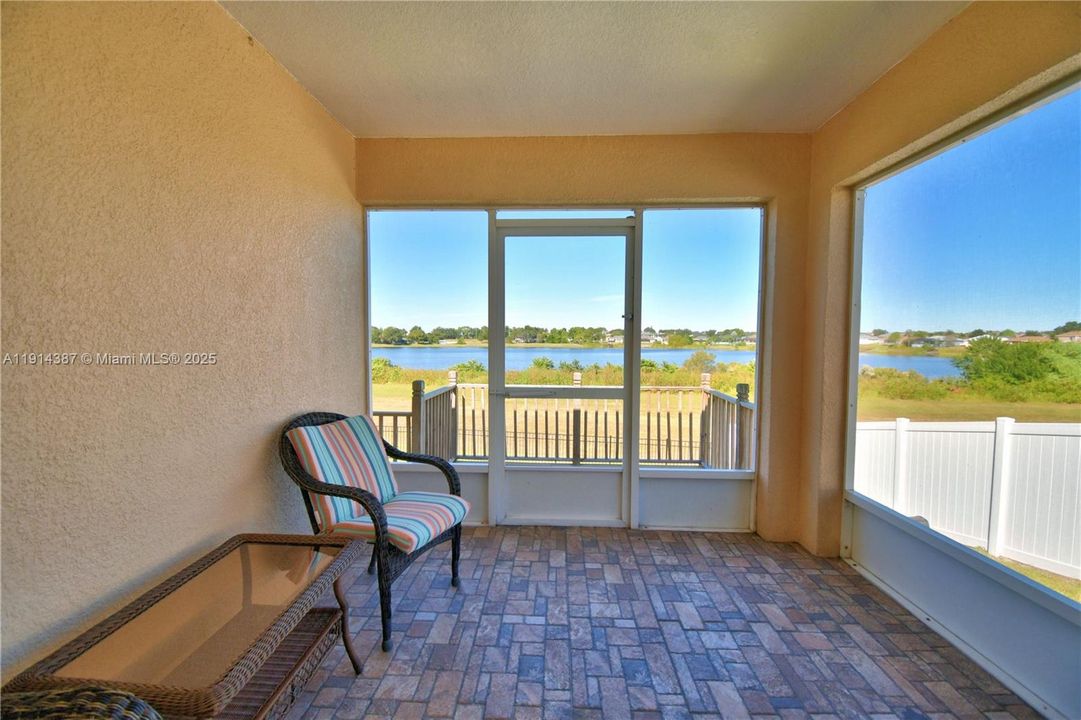 待售: $389,000 (4 贝兹, 2 浴室, 1749 平方英尺)